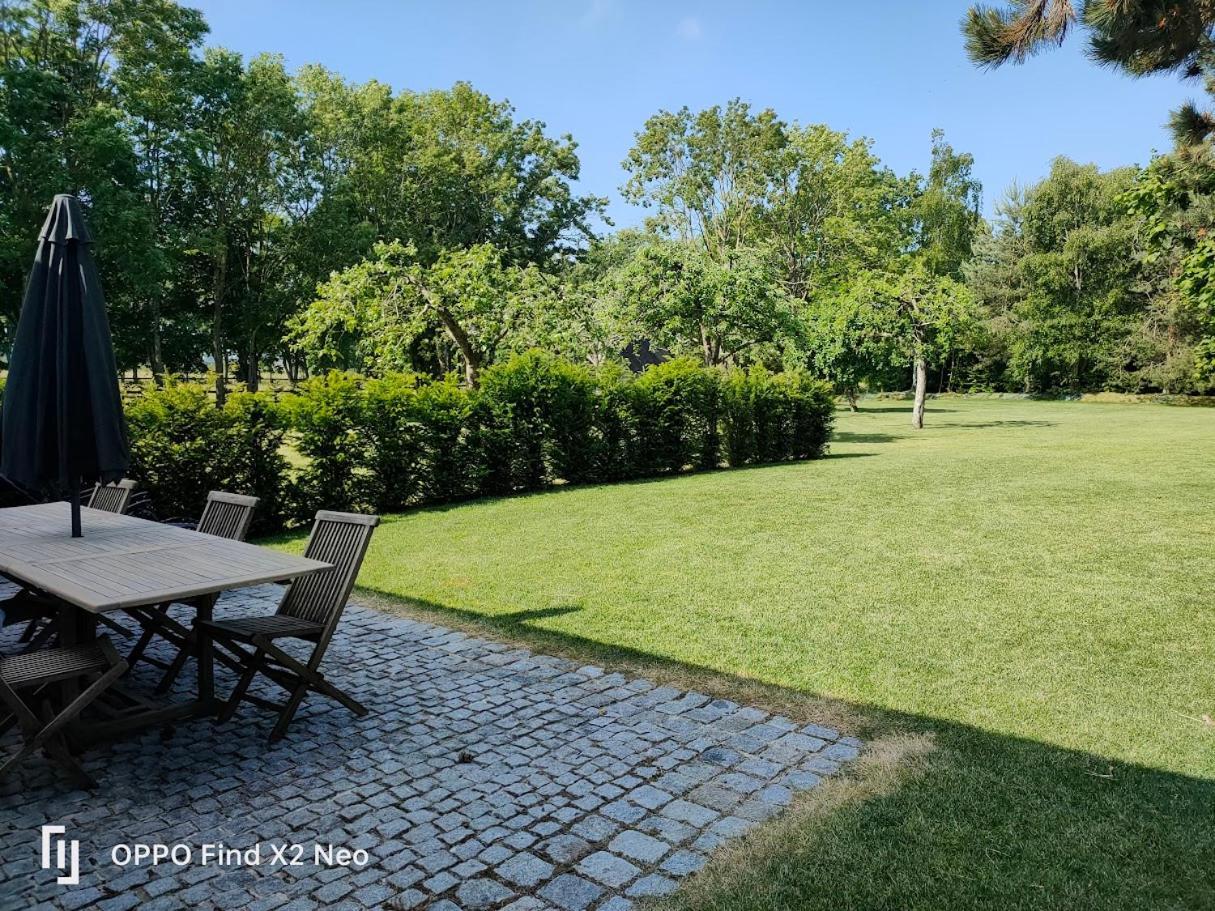 Готель Domaine Du Manoir De Vains Екстер'єр фото